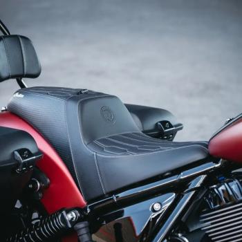 2-UP HIGH BOLSTER CLUB SEAT - CHIEF STEELFRAME - BLACK