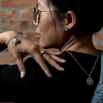 Preview: Roundel Headdress Silver & Bling Necklace