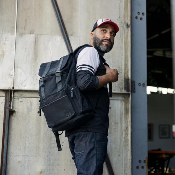 WAXED CANVAS BACKPACK - BLACK