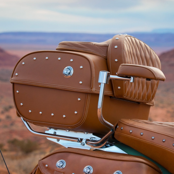 Classic Desert Tan Leather Saddlebags For Indian Motorcycles IUCN Water