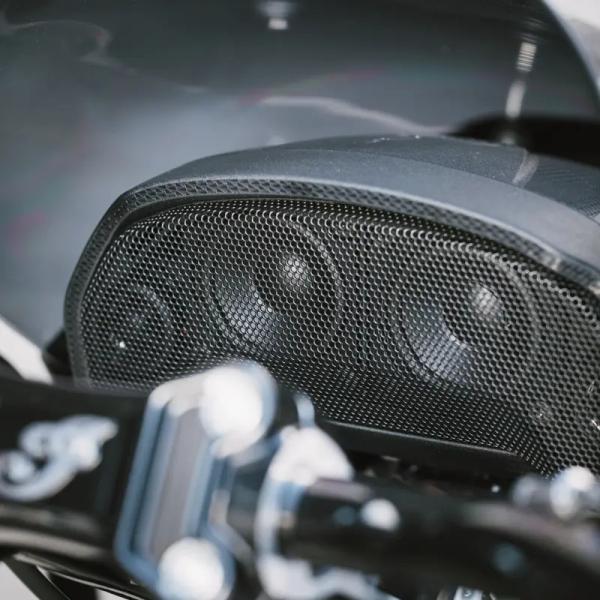 POWERBAND AUDIO BLUETOOTH SPEAKER - CHIEF STEELFRAME
